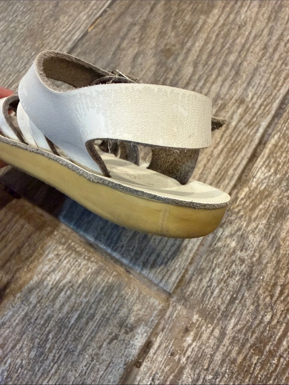 Sun San strap wees white sandals baby size 4